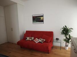 Appartement place Golbéry, hotel near Museum of Seismology and Earth Magnetism, Strasbourg