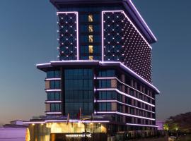 Golden Tulip Istanbul Bayrampasa – hotel w dzielnicy Bayrampasa w Stambule