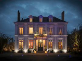 Hôtel L'Ecrin, hotel v destinaci Honfleur