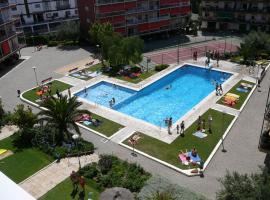 Oasis Near Barcelona Pool Tennis Beach, budgethotel i San Andrés de Llevaneras