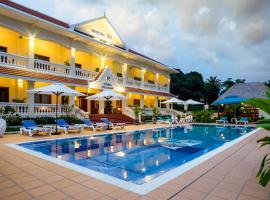 Riviera Hotel & Resort Kep, hotel v destinaci Kep
