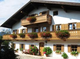 Haus Schmiederer, hotel in Reit im Winkl