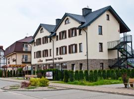 Apartamenty Pod Dębem, khách sạn ở Wicie