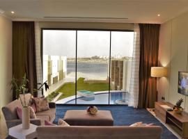 Tamara Beach Resort, Al Khobar Half Moon Bay-"Families Only", hotel i Halvmånebugten