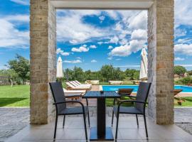 Bed & Breakfast Daniela, hotel cu căzi cu hidromasaj din Veleniki