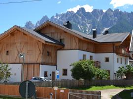 Mutznhof, farm stay in Dobbiaco