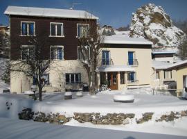 Mouli Del Riu, B&B in Saint-Pierre-dels-Forcats