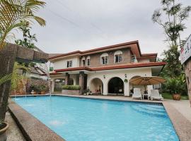 1709 Classy Bungalow with Private Pool Ampang KL, hotell i Ampang