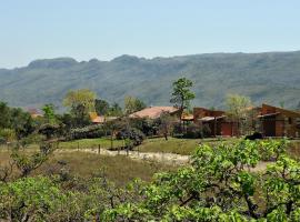 Pousada Encantos do Cerrado, hotel v destinaci Delfinópolis
