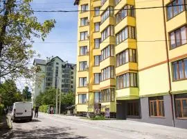 Apartment on Shashkevicha 16