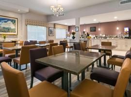 Best Western Mountainview Inn, hotel with pools in Golden