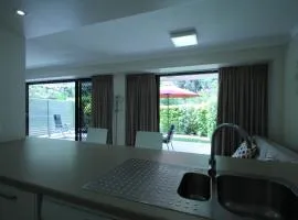 La Mer Holiday Apartments