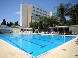 Carlton City Hotel Nahariya, hotel v destinaci Naharija
