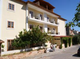 Hotel Pelops, hôtel à Olympie