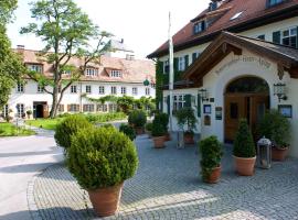 Brauereigasthof-Hotel Aying, hotel v destinaci Aying
