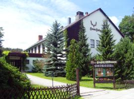 Naturparkhotel Haus Hubertus, hotel en Kurort Oybin