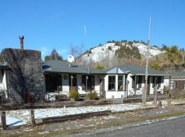 Slalom Lodge, hostel em Raurimu