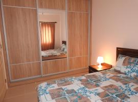 Aylin Apartment, hotell sihtkohas Famagusta