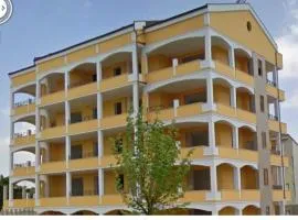 Regina Apartments