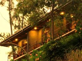 Rowinrich Cottages