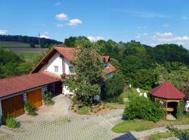 Ferienhof Hübner, íbúð í Bad Berneck im Fichtelgebirge