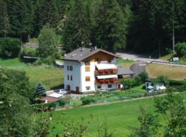 Casa Aurora -Altopiano di Pinè, hotel in Bedollo