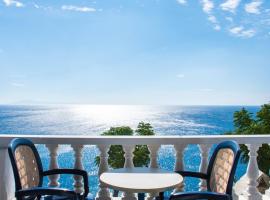 Marisini Sea View, aparthotel v destinaci Batsi