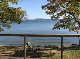 Acadia Ocean Front Garden Cottages, villa Trentonis