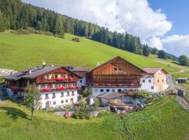 Kerschbaumhof, self catering accommodation in San Candido