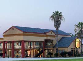 Studio 6 Opelousas, LA، فندق في أوبلوساس