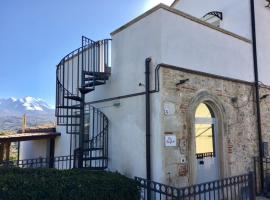 Casa Elvira Basilico บ้านพักในSan Valentino in Abruzzo Citeriore