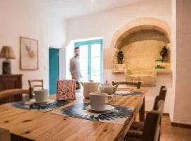 Château Croix Beauséjour "Maison du Vigneron"