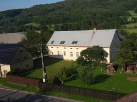 U Nás - Apartmán Zajíc, hotel v destinaci Vápenná