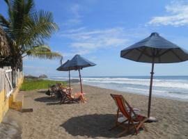 Beach Hostal Oasis, hotel a Las Peñitas