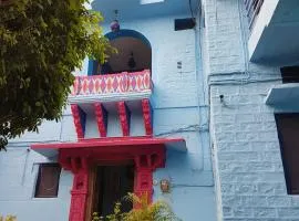 Yogis Guest House