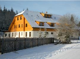 Chata u Tří Sluk, pet-friendly hotel in Modrava