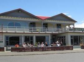 South Sea Hotel - Stewart Island, мотель в городе Half-moon Bay