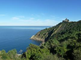 Hotel Leku Eder, hotell sihtkohas San Sebastián huviväärsuse Mägi Monte Igueldo lähedal