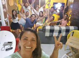 Casa Swell Hostel, hotel in Fernando de Noronha