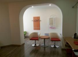 Thank Inn Chain Hotel Inner Mongolia Chifeng Jinyuan Building, hotel in Chifeng