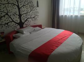 Thank Inn Chain Hotel Hebei Xingtai Qinghe Railway Station, hotel v destinaci Xielu