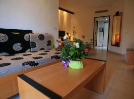 Hotel Les Palmiers, hotel in Monastir