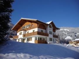 Holiday-Appartements, apartment in Flachau