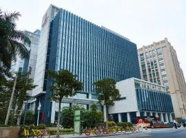 The Thousand Lantern Lake Hotel