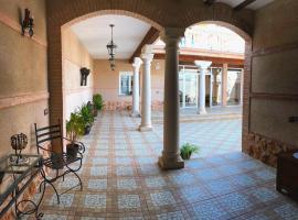 Casa Rural La Toza de Avelino, country house in Almagro