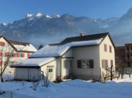 Ferienhaus Schils, hotel in zona Gondelbahn Saxli-Schönhalden Gondola, Flums