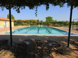 Campastrello Sport Hotel Residence, hotel v mestu Castagneto Carducci