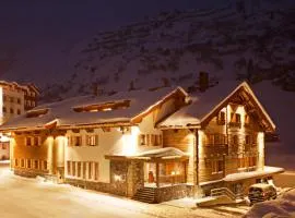 Bentleys House MOUNTAIN Residence