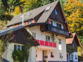 Ferienwohnung am Hauskopf, hotel a prop de Zuflucht Ski Lift, a Oppenau