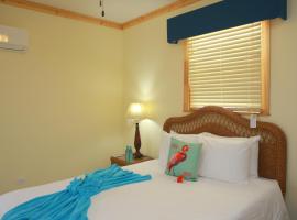 Exuma Point Beach Villas, hotel in Rolleville